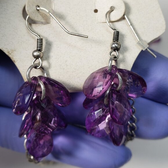 Women' Stylish Silver tone Purple Drop Cluster Beads Necklace, Matching Earrings - Picture 6 of 7